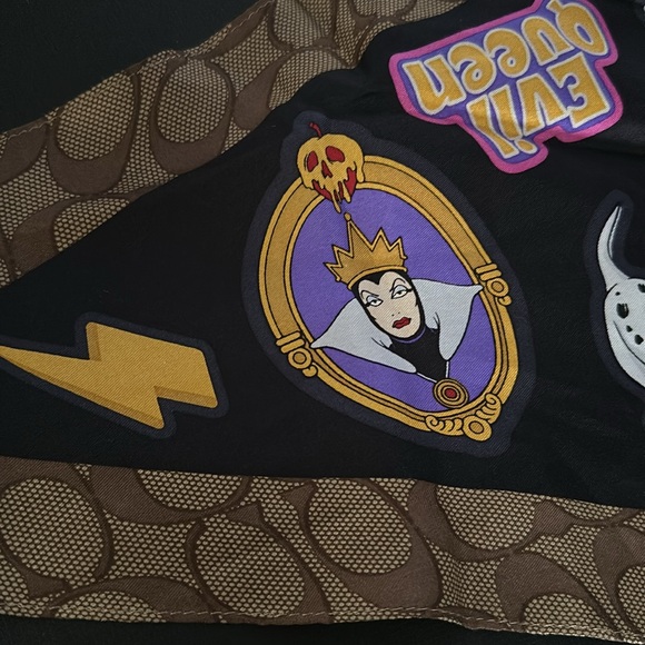 NWT Disney X Coach Signature Villains Print Silk Diamond Scarf Wrap Accessory - Picture 5 of 8